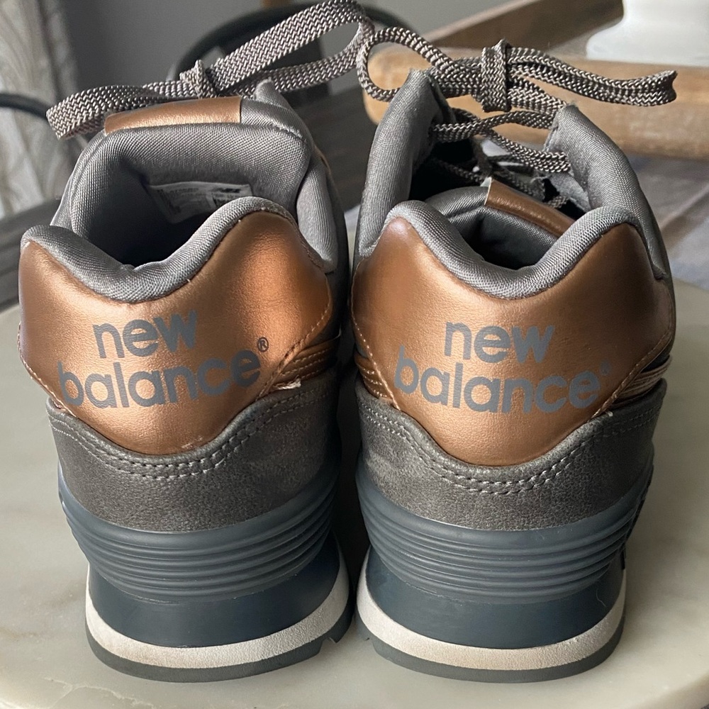 New Balance 574 - Picture 9 of 11